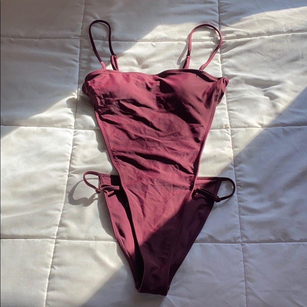 One piece bathing suit